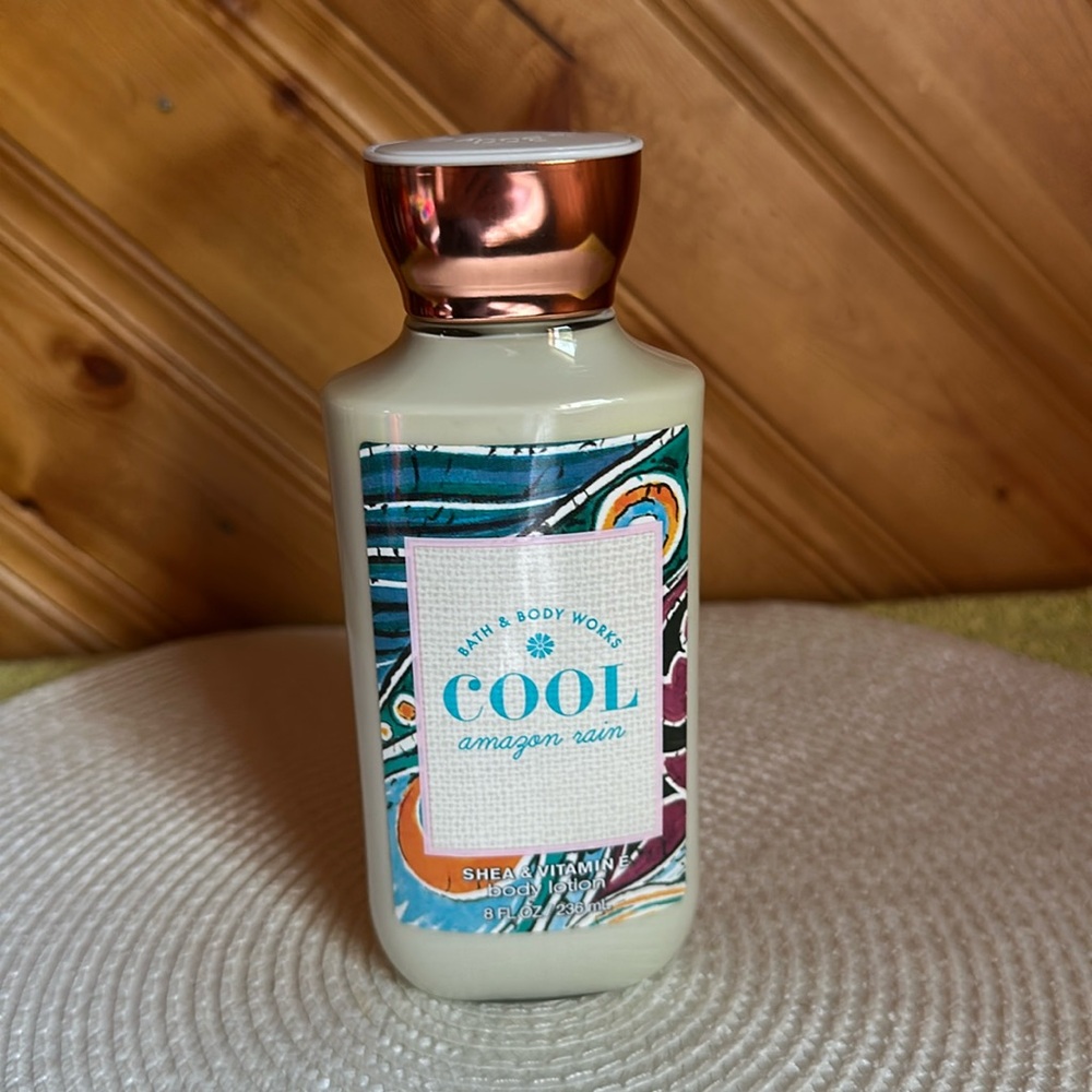 Bath & Body Works Cool Amazon Rain Body Lotion